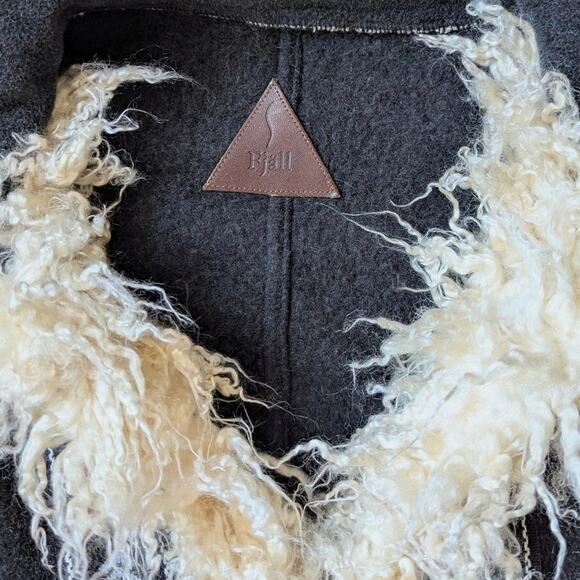 Fjäll Long Soft Medium-Weight Coat Adjustable Sleeve Toggle Buttons Side Pockets - Picture 7 of 8